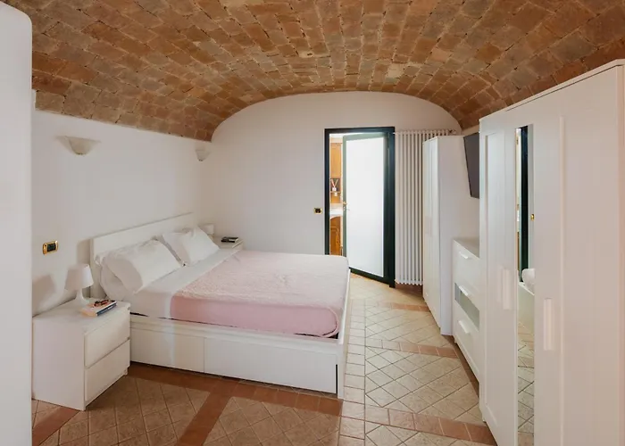 Aurora Apartment